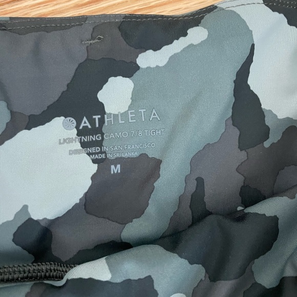 2 pairs of Athletics leggings size medium - Picture 2 of 3